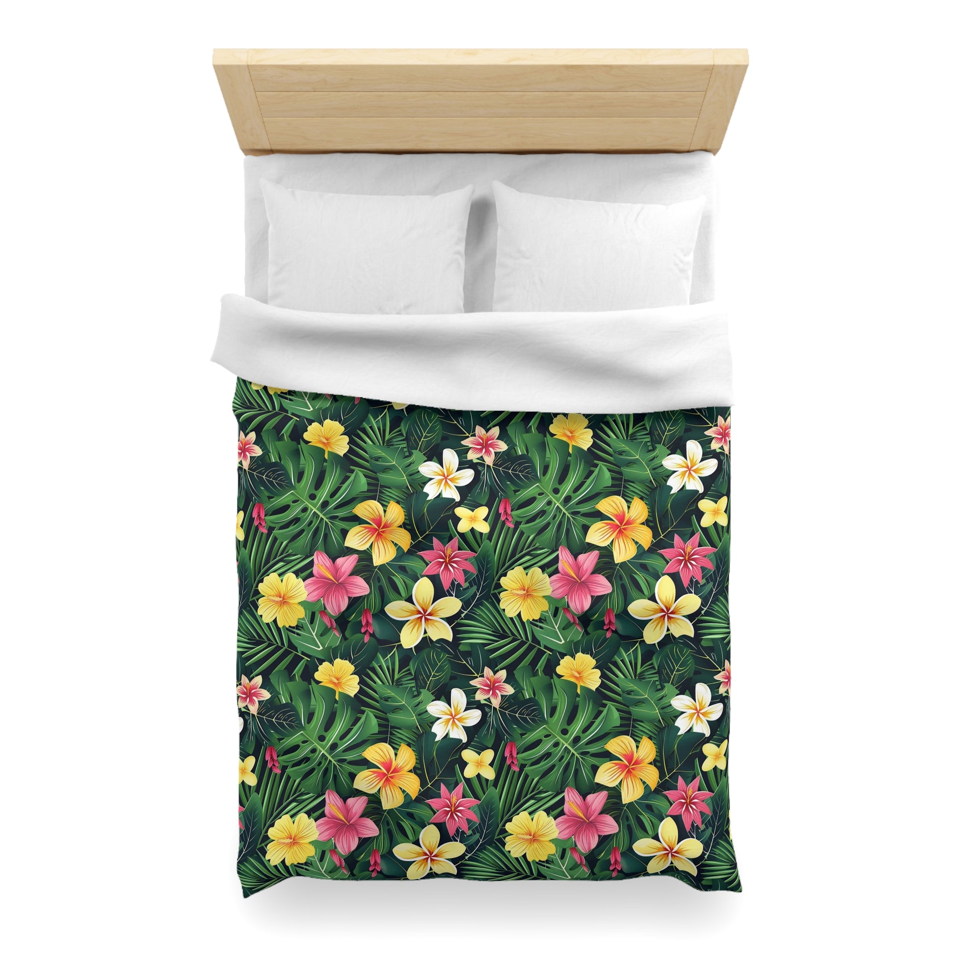 "Lush tropical duvet cover with bold botanical prints – lightweight microfiber bedding for vibrant summer bedroom decor"